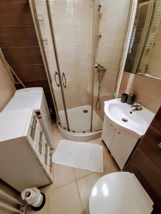 Apartament Ostrowskiego Daire Wroclaw Dış mekan fotoğraf